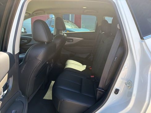 Used 2023 Nissan Murano SV w/ SV Midnight Edition Package AWD/4WD image 17