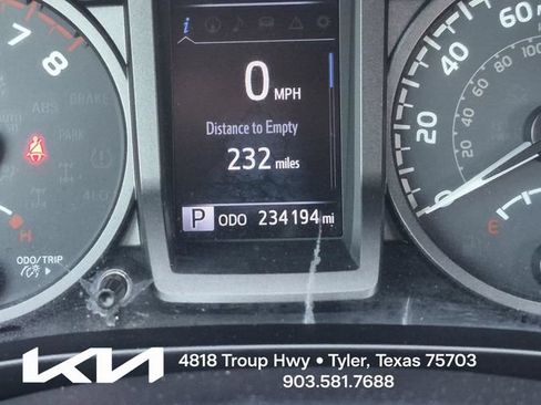 Used 2016 Toyota Tacoma TRD Off-Road w/ Towing Package AWD/4WD image 29