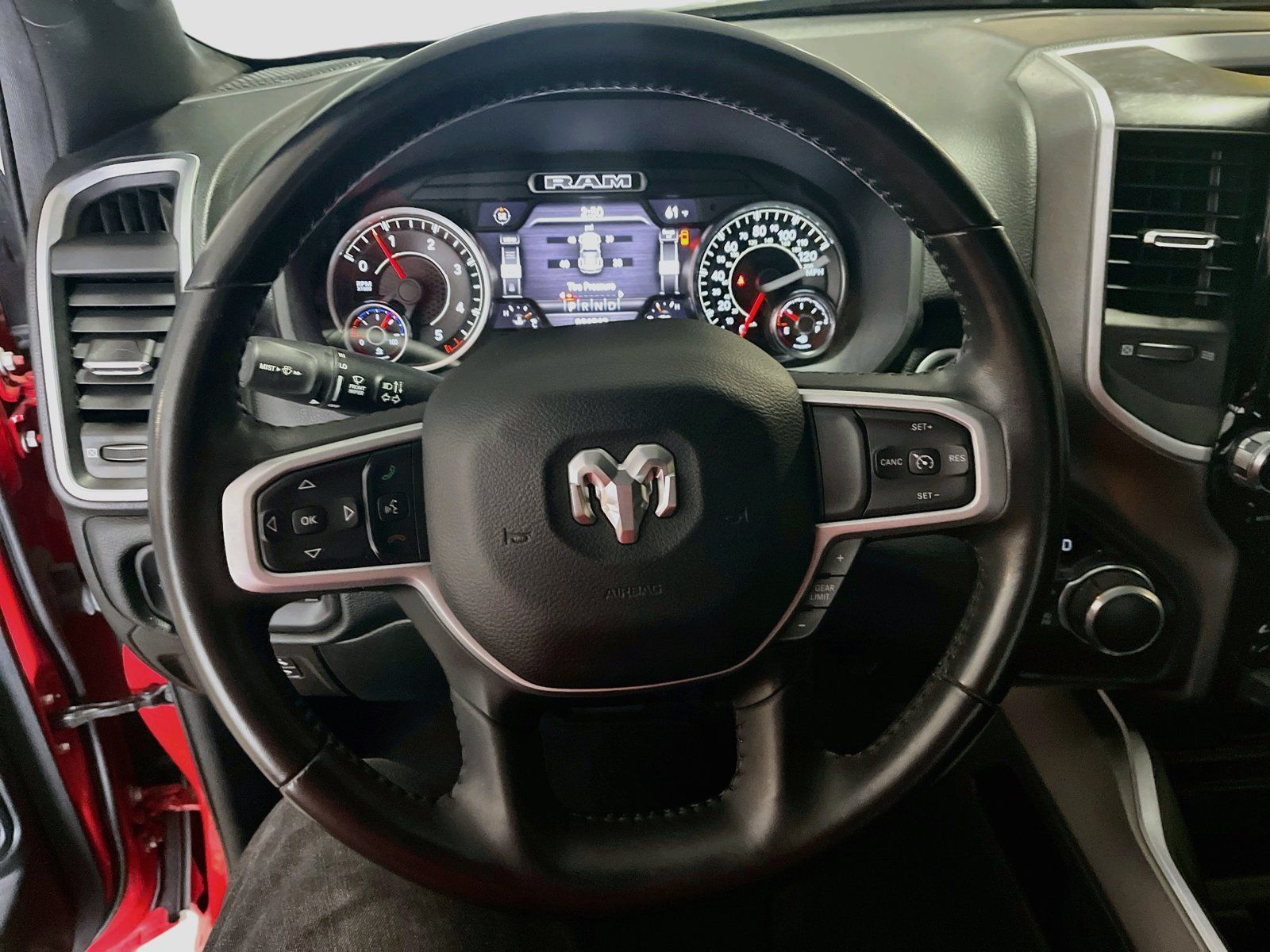 Used 2021 RAM 1500 Big Horn AWD/4WD image 11