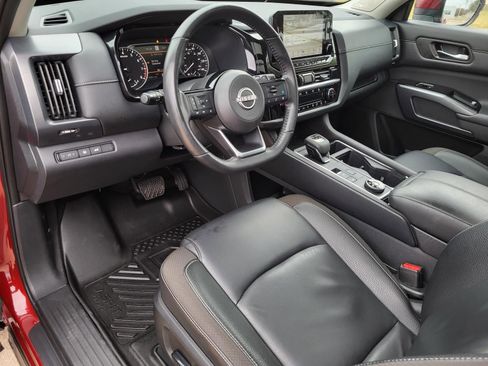 Certified 2023 Nissan Pathfinder SL w/ SL Premium Package image 26