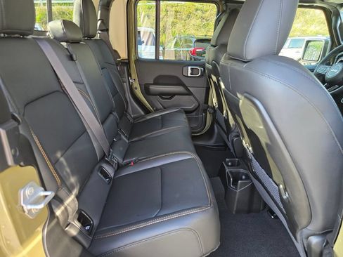 New 2026 Jeep Gladiator Willys AWD/4WD image 21
