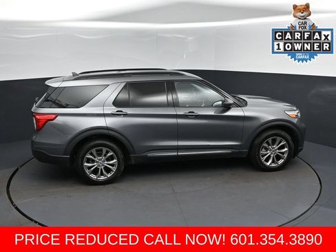 Used 2023 Ford Explorer XLT w/ Equipment Group 202A AWD/4WD image 35