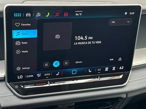 New 2026 Volkswagen Tiguan SE FWD image 16