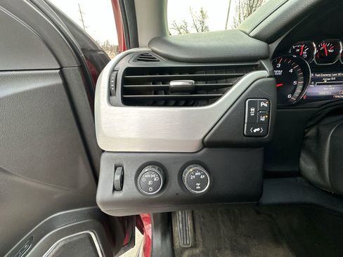 Used 2015 GMC Yukon SLT image 17