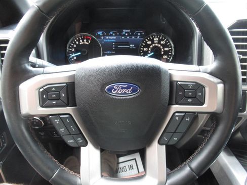 Used 2018 Ford F150 Platinum w/ Equipment Group 701A Luxury AWD/4WD image 26