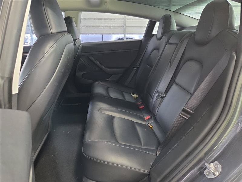 Used 2023 Tesla Model 3 Standard Range RWD image 8