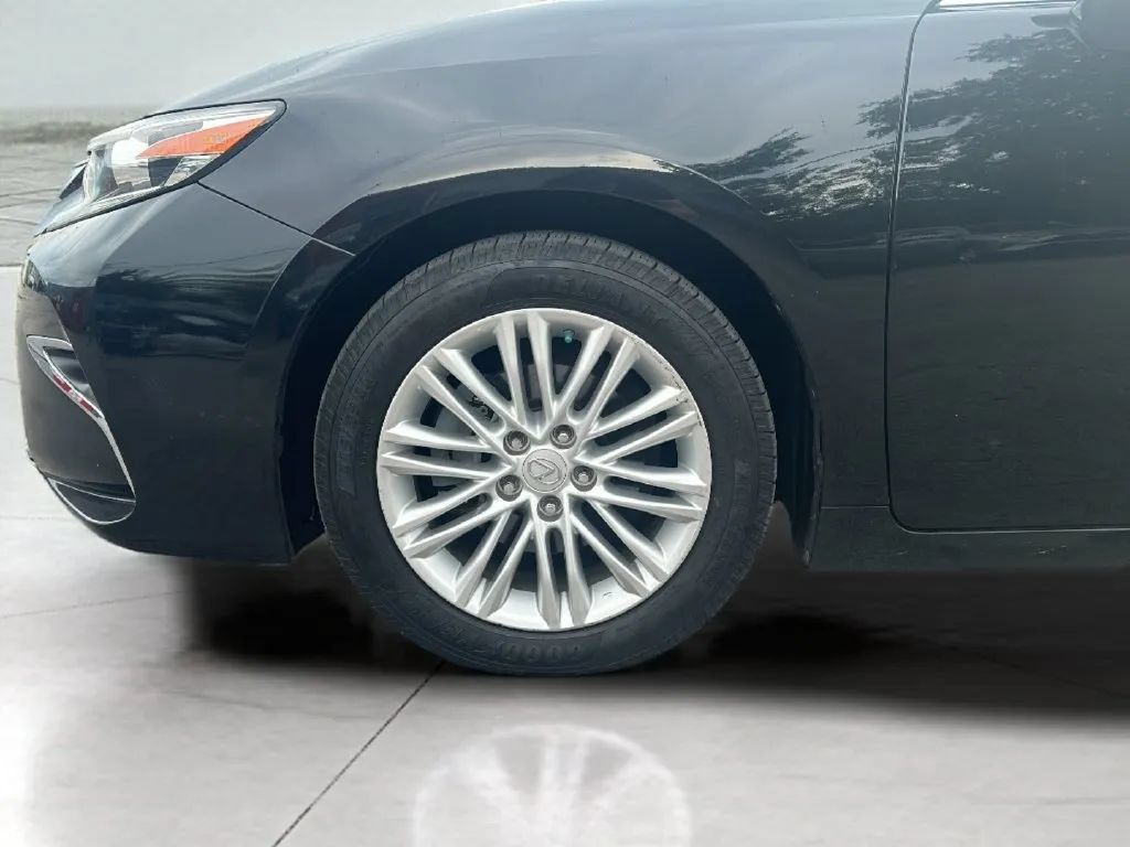 Used 2016 Lexus ES 350 FWD image 11
