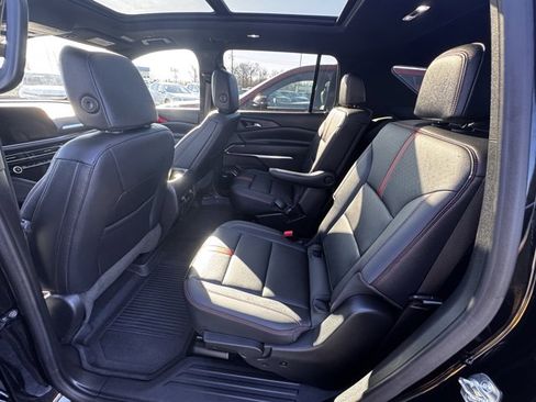 Used 2024 Chevrolet Traverse RS w/ LPO, Floor Liner Package image 7