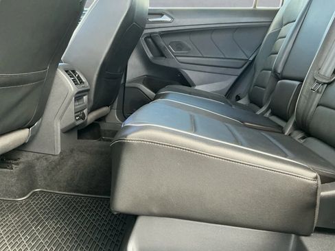 Used 2021 Volkswagen Tiguan SEL Premium R-Line image 14
