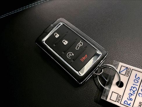 Used 2024 Jeep Grand Cherokee Trailhawk image 14