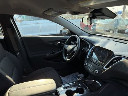 Used 2024 Chevrolet Malibu LT w/ Midnight Edition FWD image 13