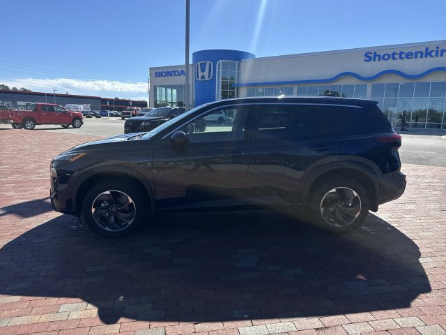 Used 2026 Nissan Rogue SV FWD image 33