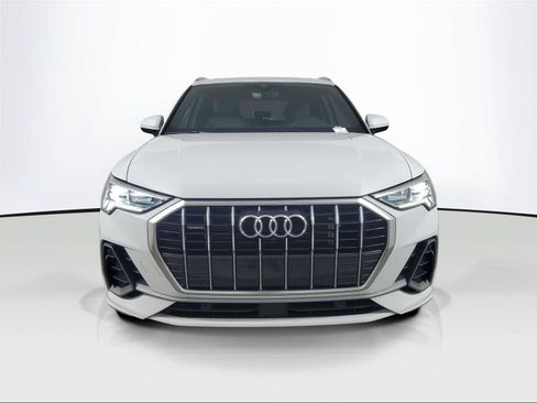 Used 2023 Audi Q3 2.0T Premium Plus w/ Premium Plus Package AWD/4WD image 2