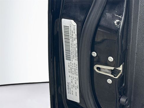 Used 2020 RAM 2500 Laramie image 25