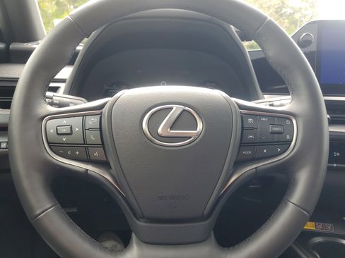 Used 2025 Lexus UX 300h FWD w/ Accessory Package (Z1) image 21