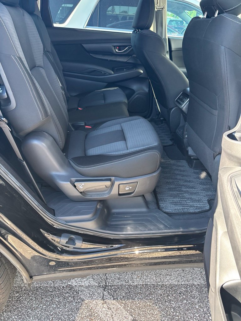 Used 2023 Subaru Ascent Premium w/ Convenience Package AWD/4WD image 7