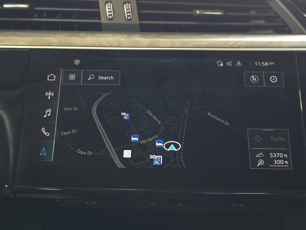 Used 2024 Audi Q8 e-tron Premium AWD/4WD image 23