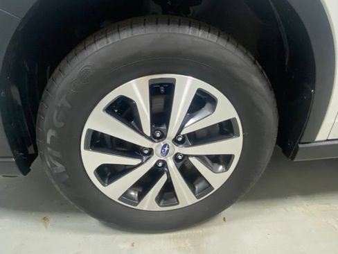 Used 2022 Subaru Outback Premium AWD/4WD image 5