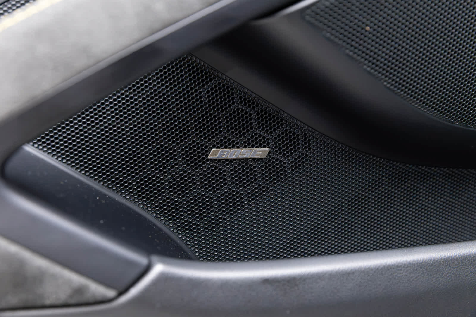 Used 2018 Porsche 911 GT2 RS RWD image 25