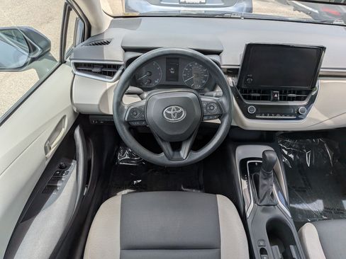Used 2024 Toyota Corolla LE FWD image 17