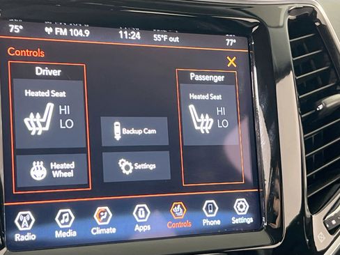 Used 2022 Jeep Cherokee Limited image 19