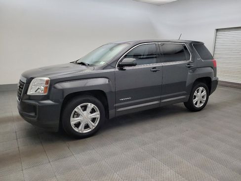 Used 2017 GMC Terrain SLE FWD image 2