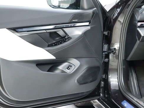 New 2027 BMW i5 M60 w/ M Sport Package RWD image 21