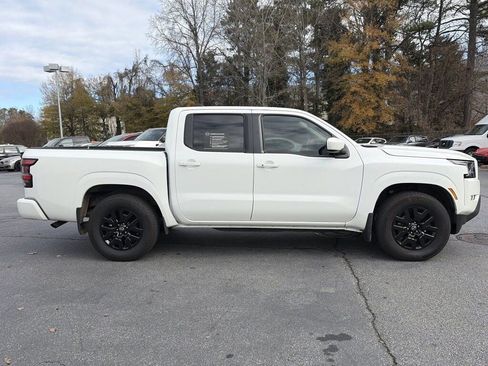 Certified 2024 Nissan Frontier SV w/ SV Convenience Package image 5