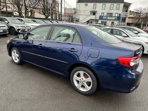 Used 2013 Toyota Corolla LE image 4