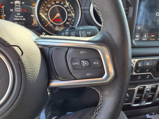 Used 2018 Jeep Wrangler Unlimited Sahara AWD/4WD image 33
