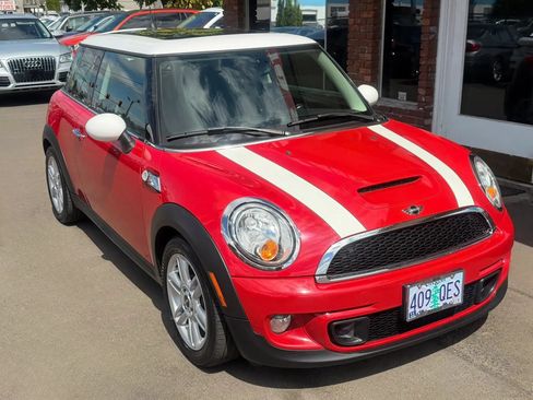 Used 2013 MINI Cooper S FWD image 12