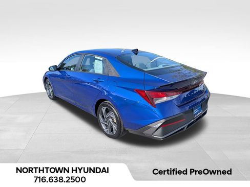 Certified 2025 Hyundai Elantra Sport FWD image 4