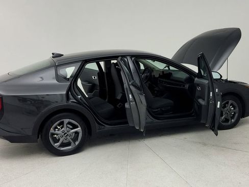 Used 2025 Kia K4 FWD image 14