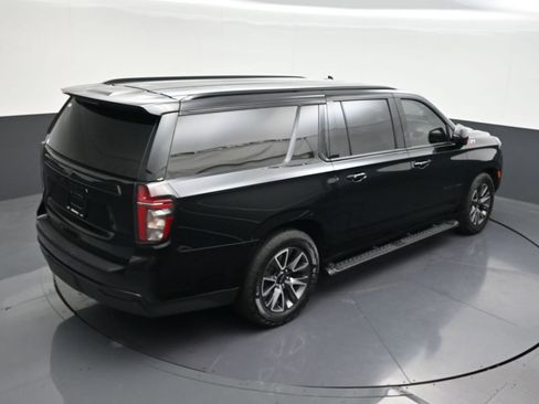 Used 2024 Chevrolet Suburban Z71 w/ Z71 Off-Road Package AWD/4WD image 20