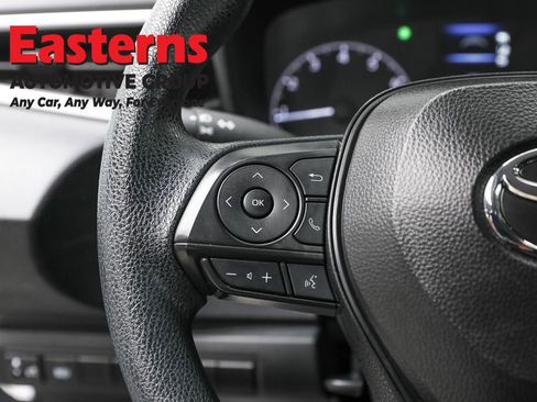 Used 2025 Toyota Corolla LE image 15