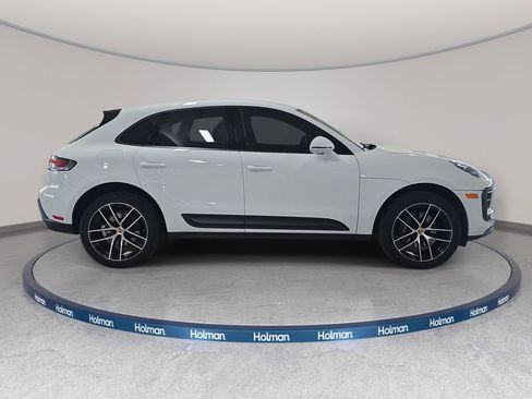 Used 2022 Porsche Macan AWD/4WD image 6