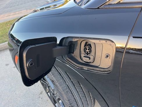 New 2026 Chevrolet Equinox EV RS image 3