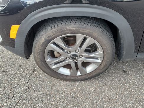 Used 2022 Kia Seltos S FWD image 36