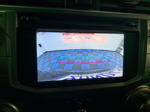 Used 2018 Toyota 4Runner SR5 image 19