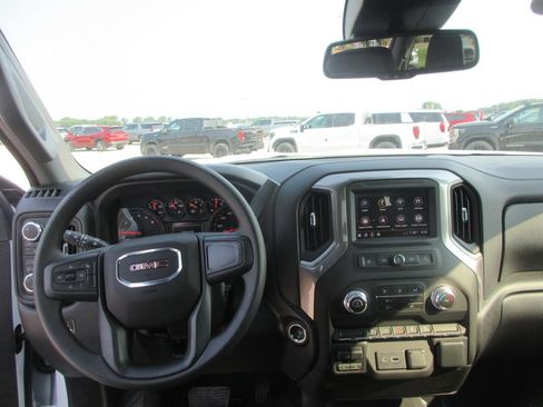 New 2026 GMC Sierra 2500 Pro AWD/4WD image 18