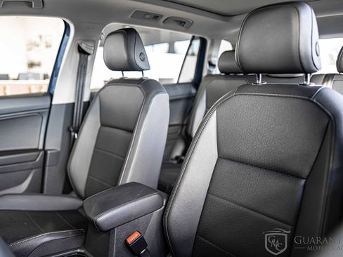 Used 2020 Volkswagen Tiguan SEL image 18