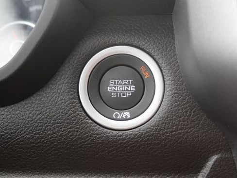 New 2026 RAM 1500 Express AWD/4WD image 22
