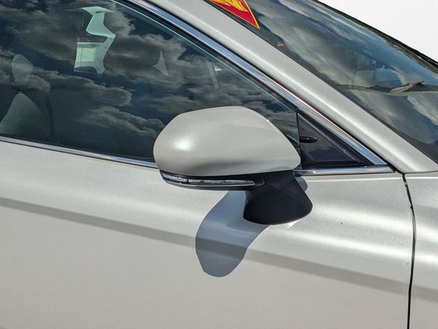 Used 2023 Toyota Camry XLE FWD image 11