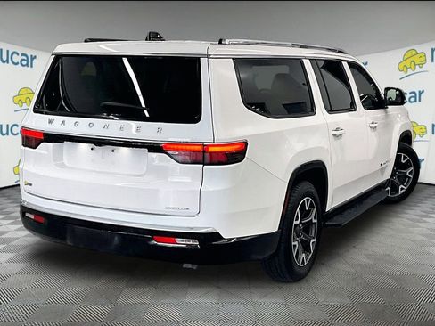 Used 2024 Jeep Wagoneer L Series III w/ Flexible Seating Group image 6