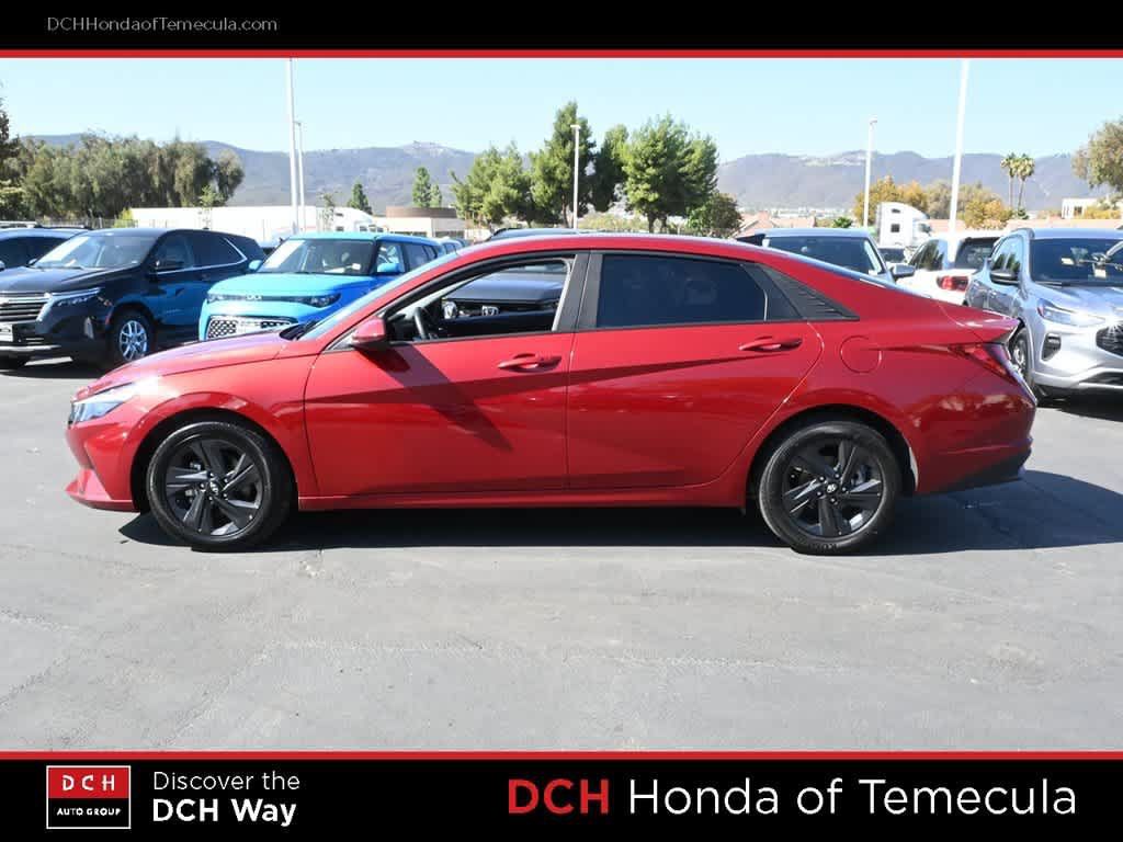 Used 2023 Hyundai Elantra SEL FWD image 4