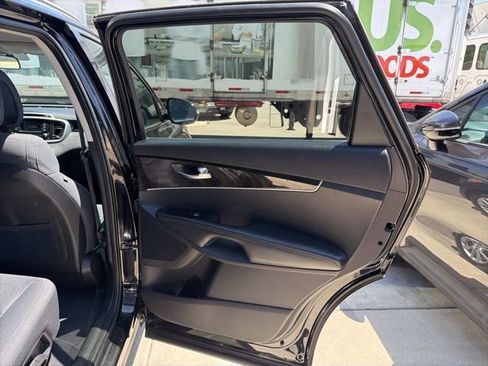 Used 2016 Kia Sorento AWD image 30