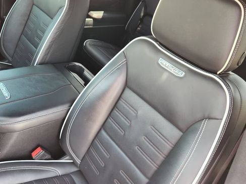 Used 2024 GMC Sierra 2500 AT4X AWD/4WD image 24