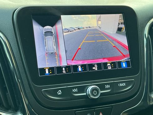 Used 2023 Chevrolet Equinox RS w/ RS Leather Package AWD/4WD image 22