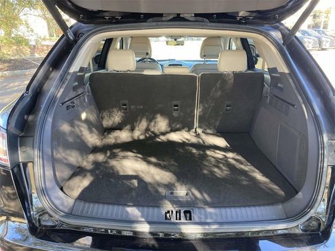 Used 2019 Lincoln Nautilus Reserve image 8