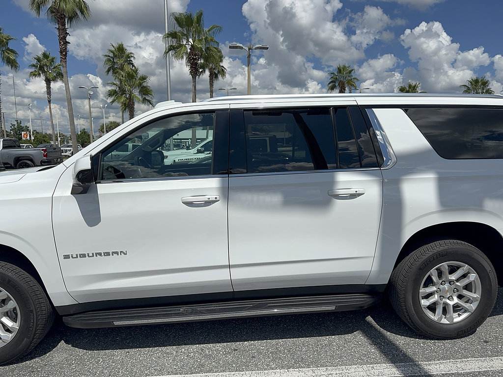 Certified 2025 Chevrolet Suburban LS AWD/4WD image 57